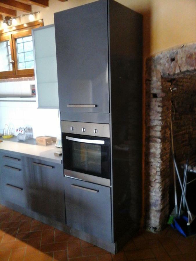 Casa Agostini Apartment Lari Ngoại thất bức ảnh
